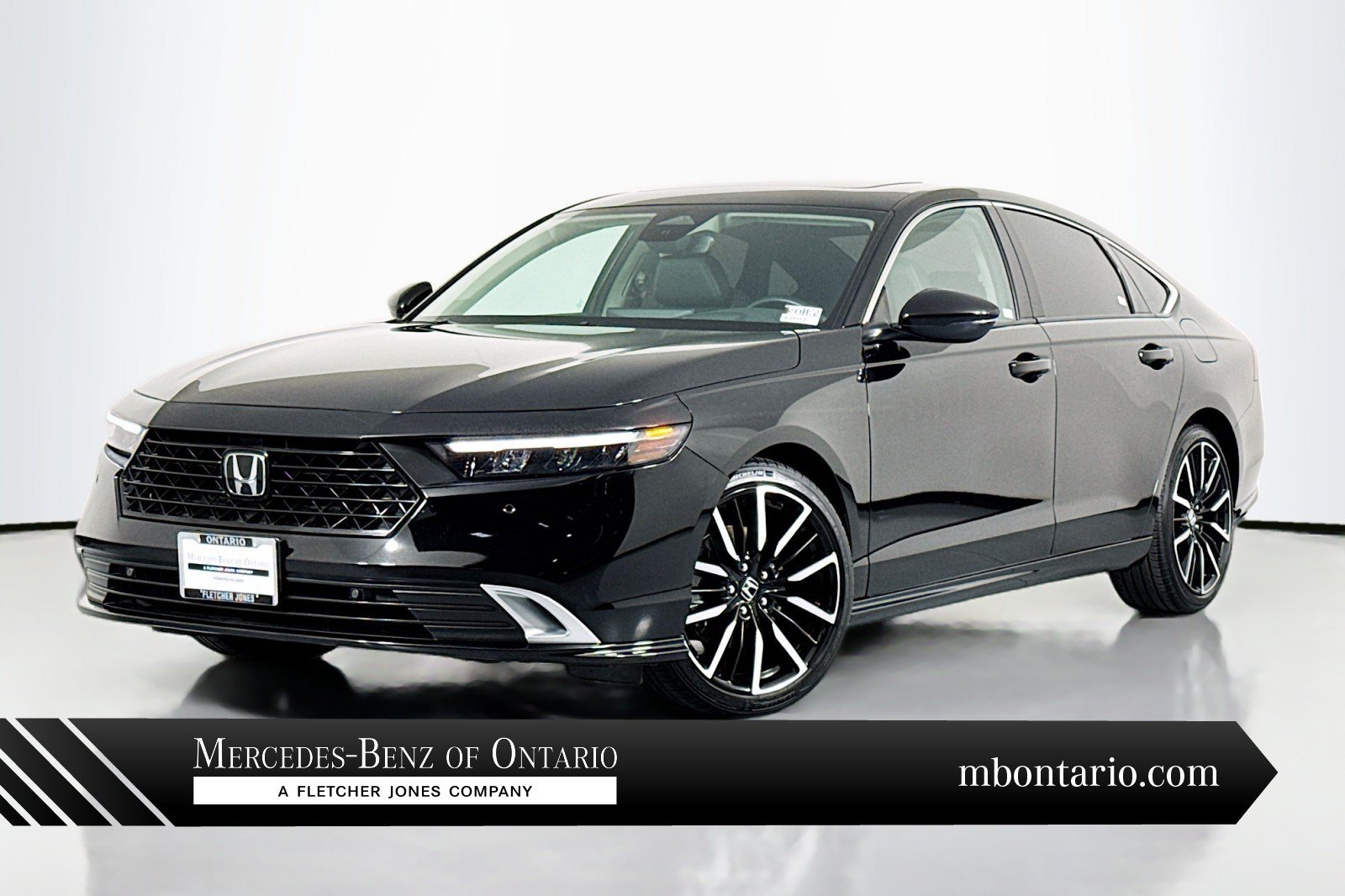 Used 2025 Honda Accord Touring image 1