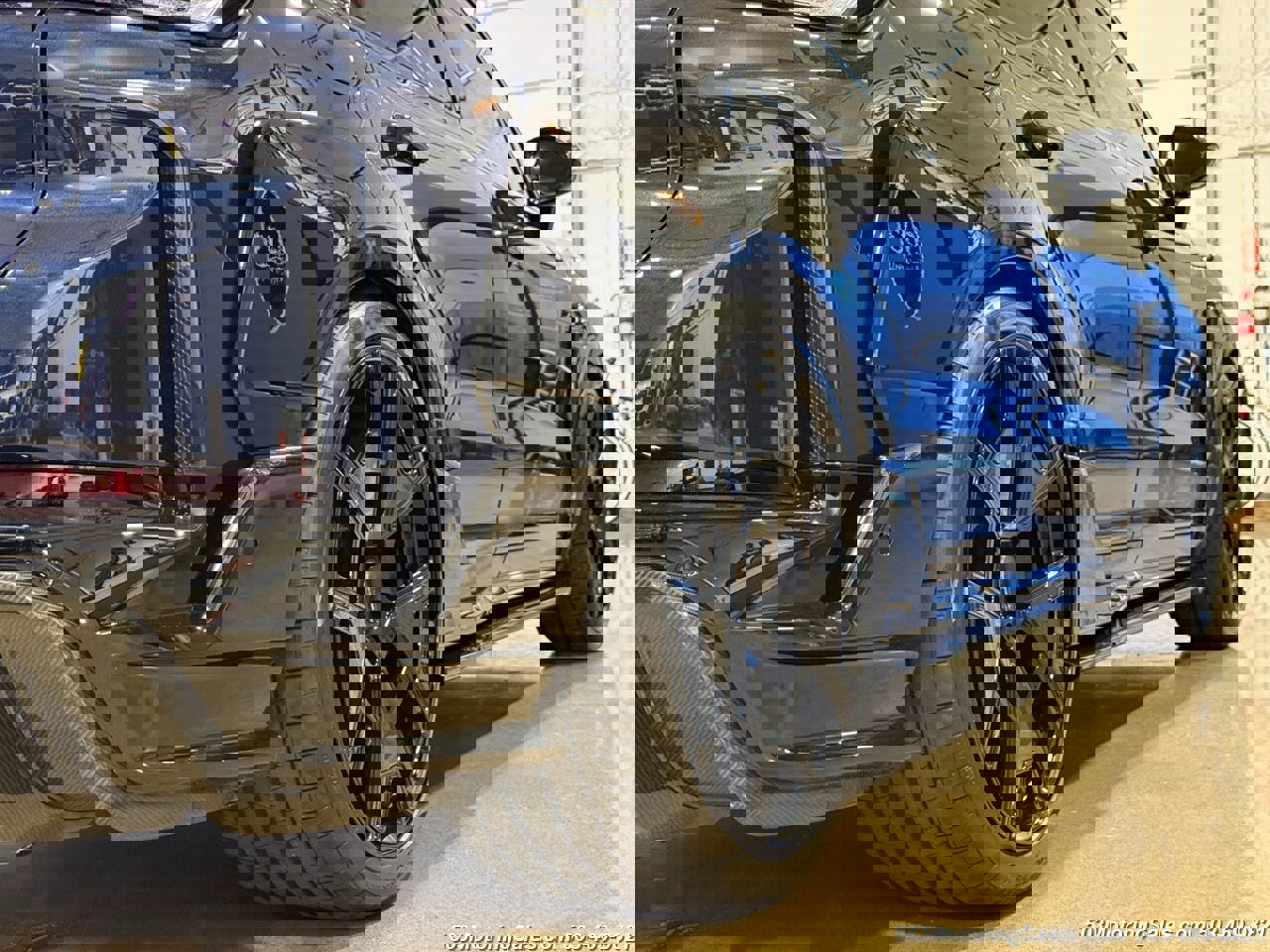 Used 2024 Porsche Cayenne Turbo AWD/4WD image 31