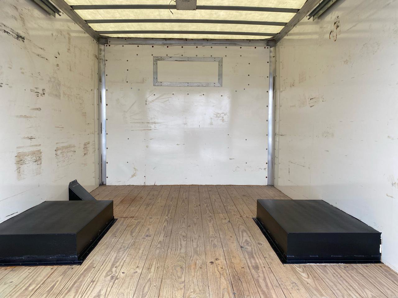 Used 2020 Chevrolet Express 3500 w/ Power Convenience Package image 7