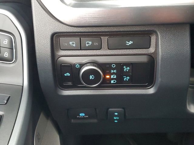 Used 2024 Ford F250 Lariat w/ Tremor Off-Road Package image 18