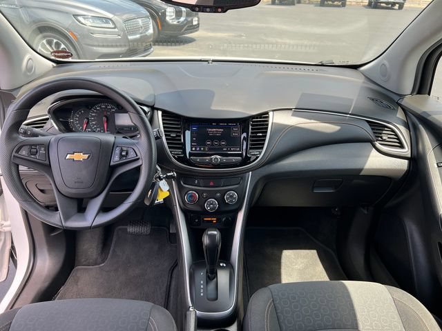 Used 2021 Chevrolet Trax LS w/ Tint and Cruise Package FWD image 12