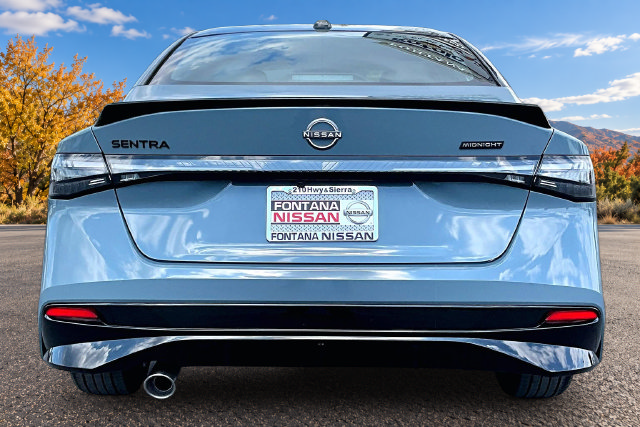 New 2027 Nissan Sentra SR w/ SR Premium Package FWD image 4