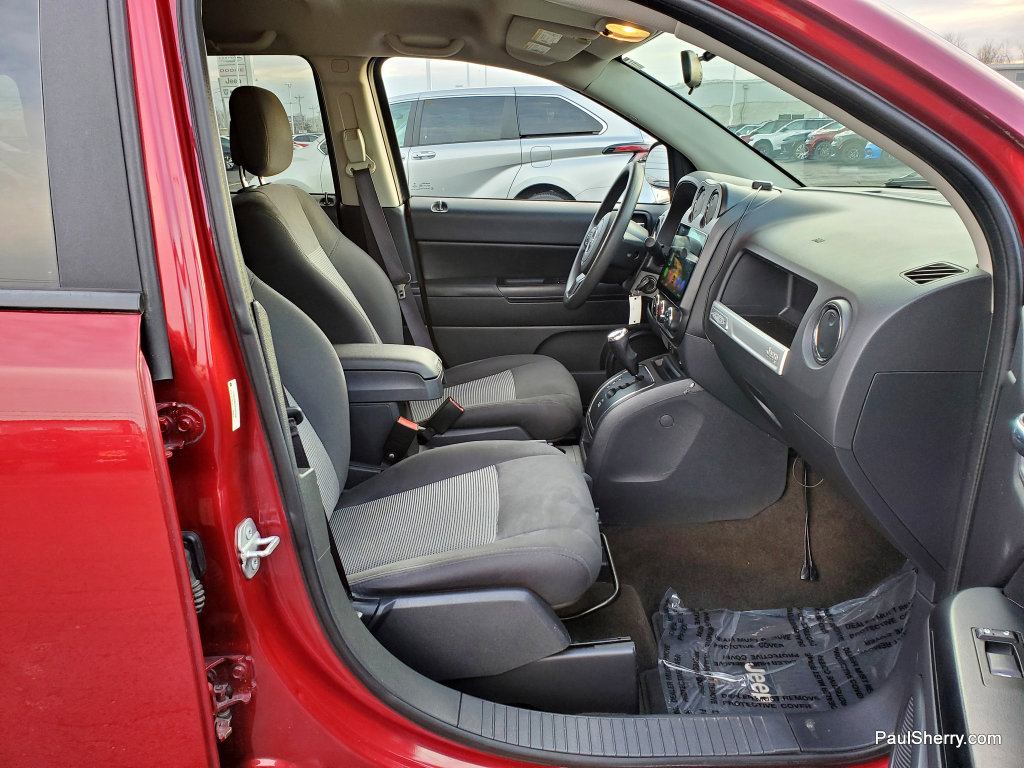 Used 2015 Jeep Compass Sport w/ Power Value Group image 32