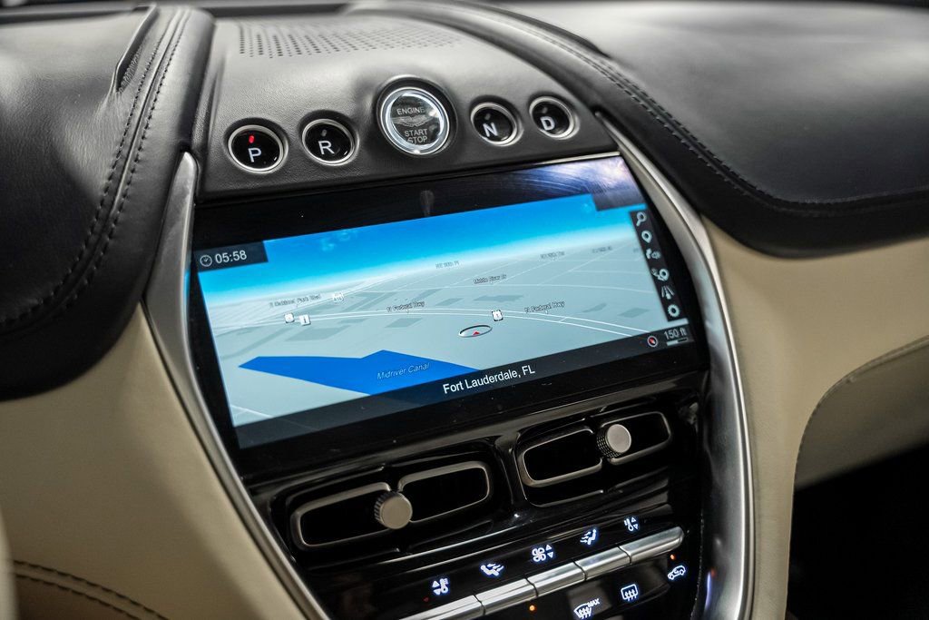 Used 2021 Aston Martin DBX image 39