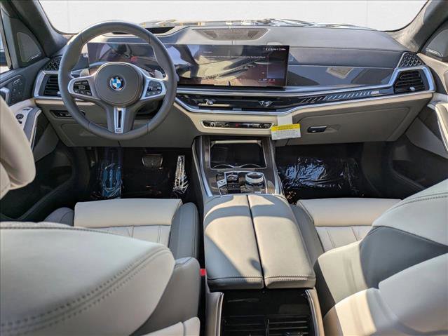 New 2026 BMW X7 M60i image 15