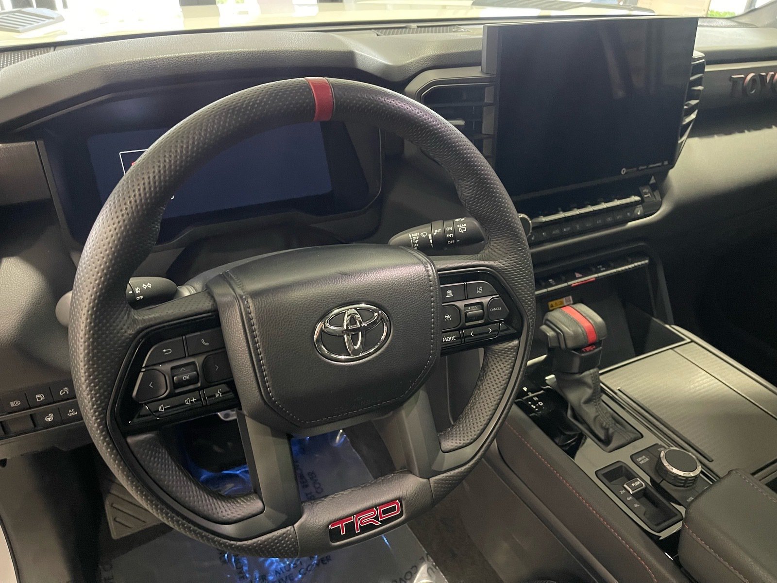 Used 2024 Toyota Sequoia TRD Pro AWD/4WD image 30