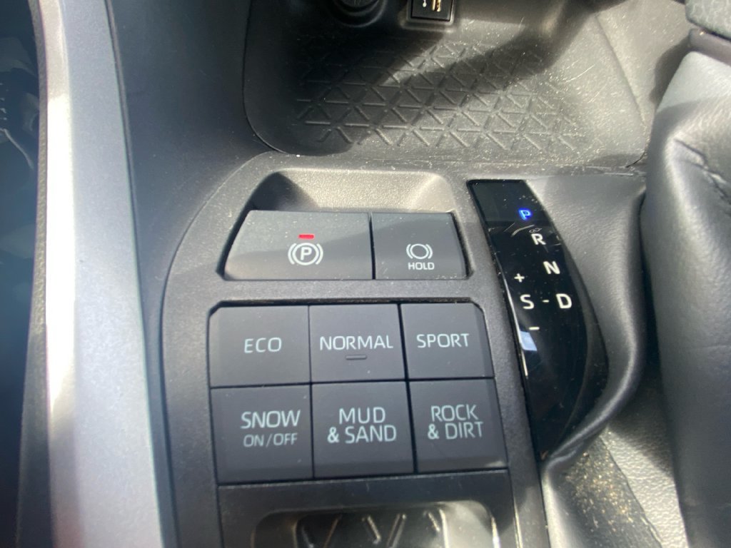 Used 2023 Toyota RAV4 XLE w/ Convenience Package AWD/4WD image 23