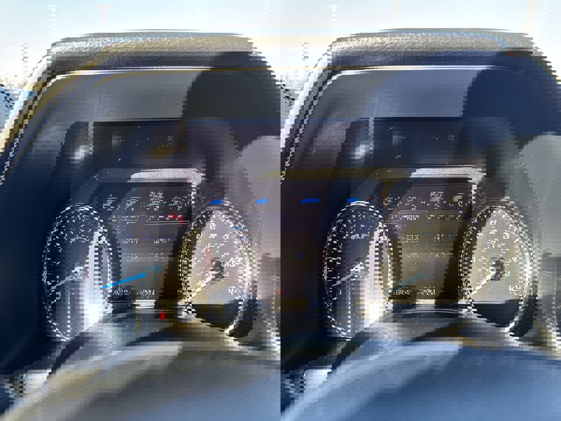 Used 2019 Ford Expedition Limited w/ Equipment Group 301A image 15