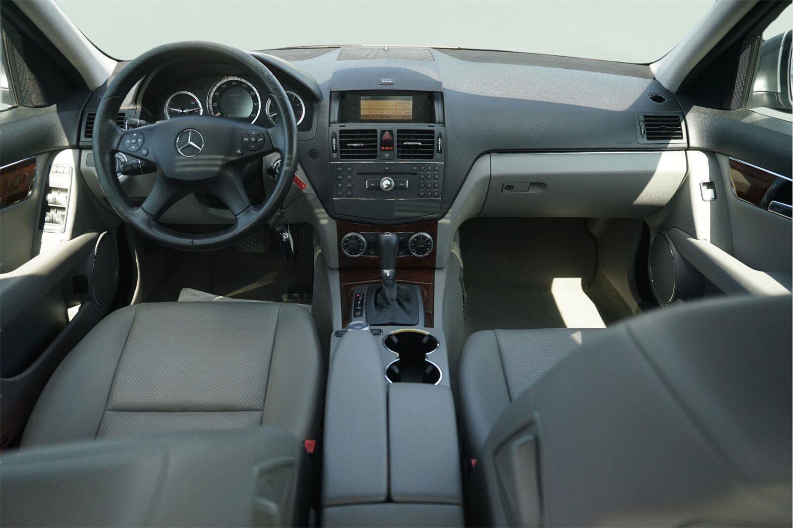 Used 2008 Mercedes-Benz C 300 Sedan image 21