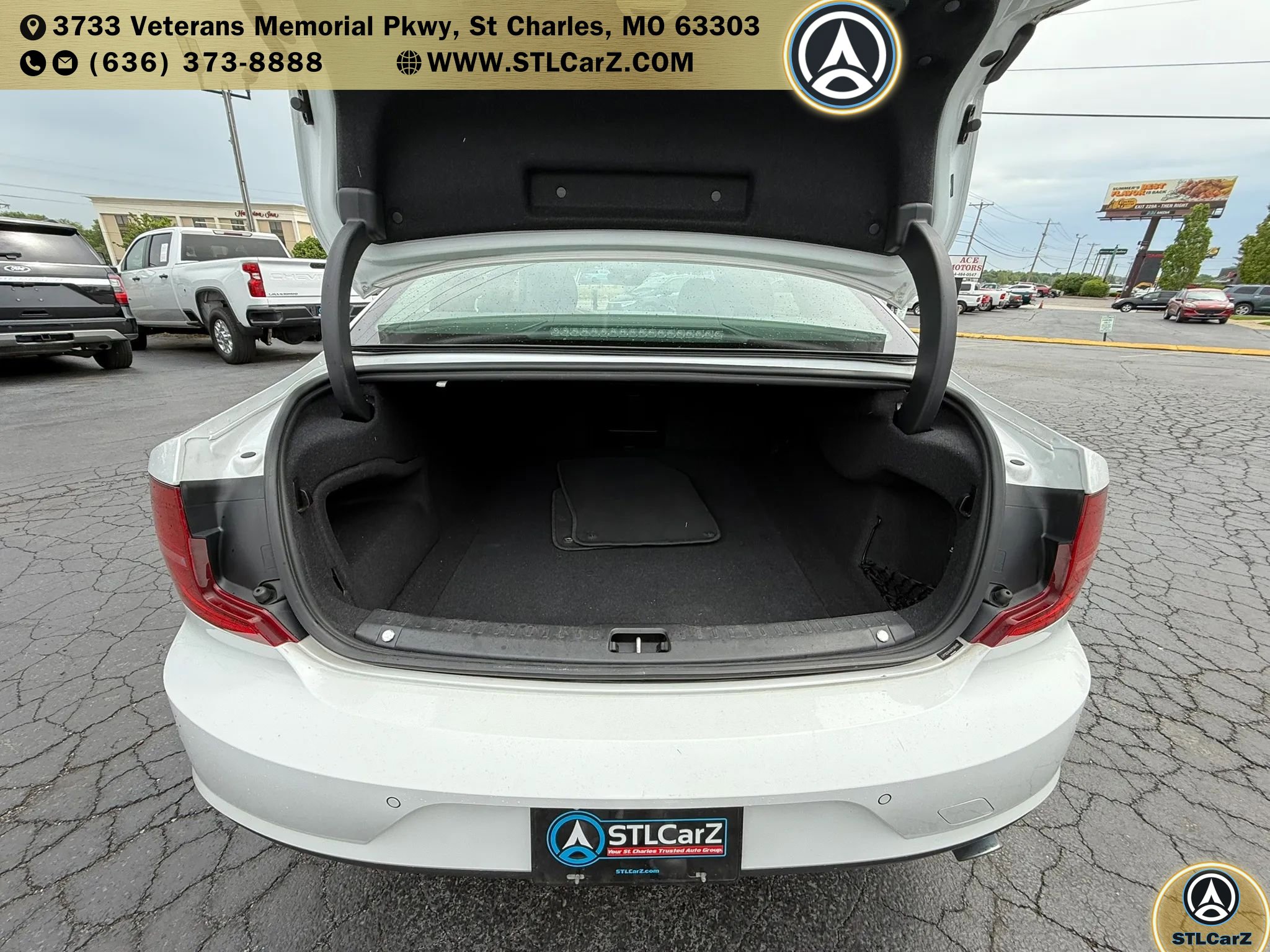 Used 2019 Volvo S90 T5 Momentum FWD image 14