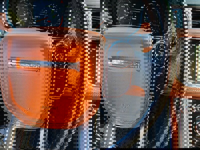 Used 2014 Land Rover Range Rover Sport Supercharged image 34