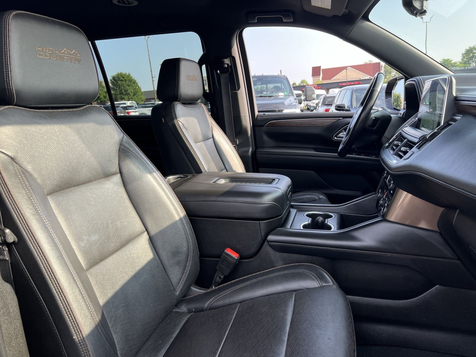 Used 2022 Chevrolet Suburban High Country w/ Max Trailering Package AWD/4WD image 27