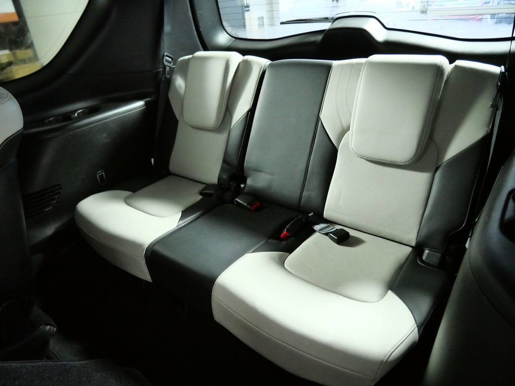Used 2019 INFINITI QX80 Limited w/ All-Season Package AWD/4WD image 16