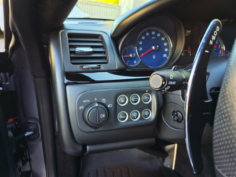 Used 2016 Maserati GranTurismo Sport RWD image 16