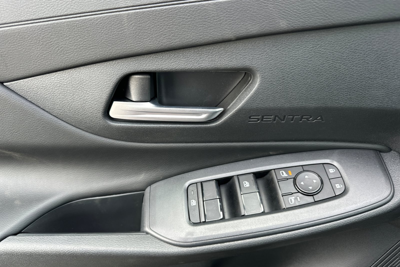 New 2026 Nissan Sentra SV w/ SV Convenience Package FWD image 11