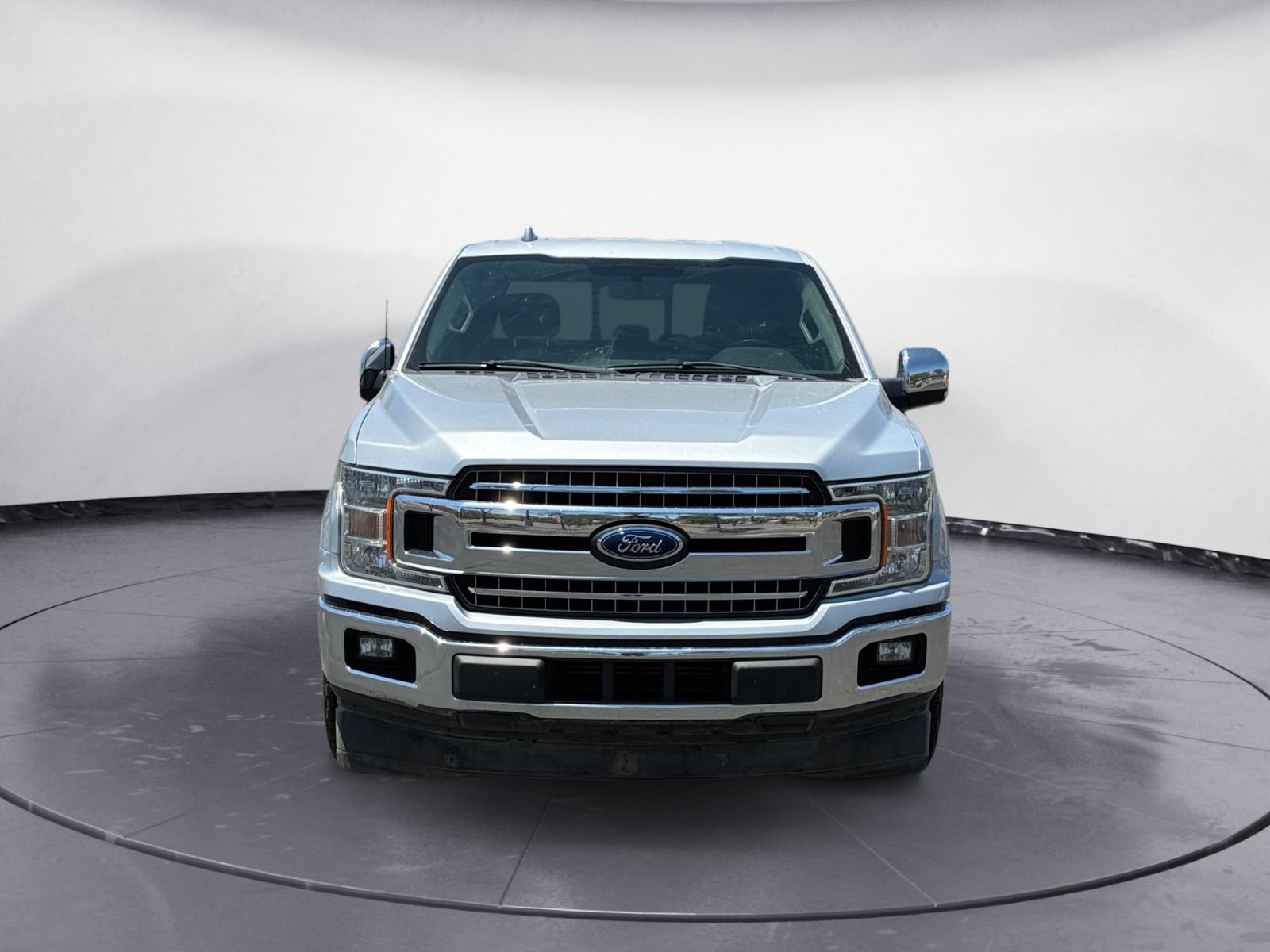Used 2018 Ford F150 XLT w/ Equipment Group 302A Luxury RWD image 2