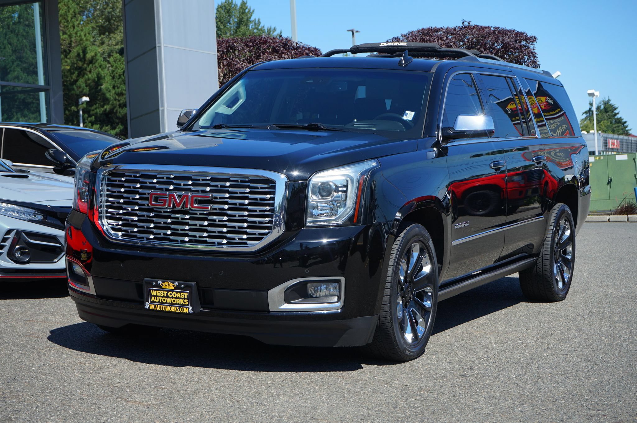 Used 2019 GMC Yukon XL Denali w/ Denali Ultimate Package AWD/4WD image 1