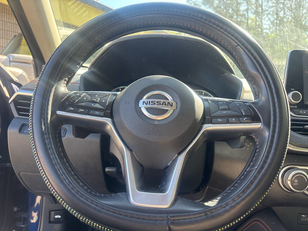 Used 2021 Nissan Altima 2.5 SR FWD image 14