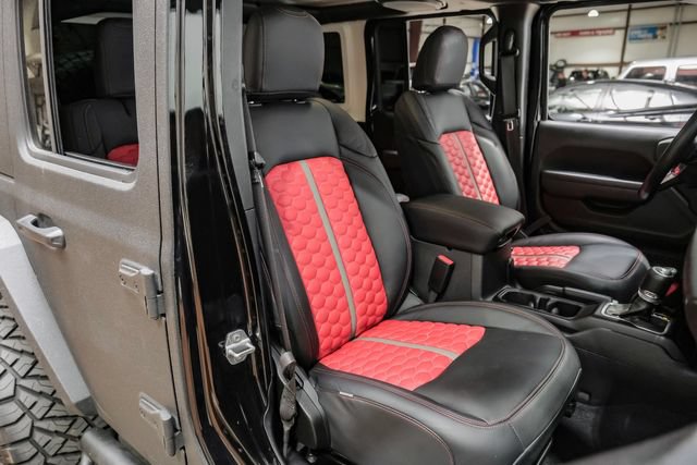 Used 2023 Jeep Wrangler Unlimited Rubicon w/ Safety Group AWD/4WD image 39