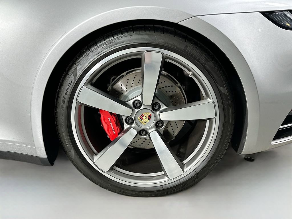 Used 2024 Porsche 911 Carrera S image 31