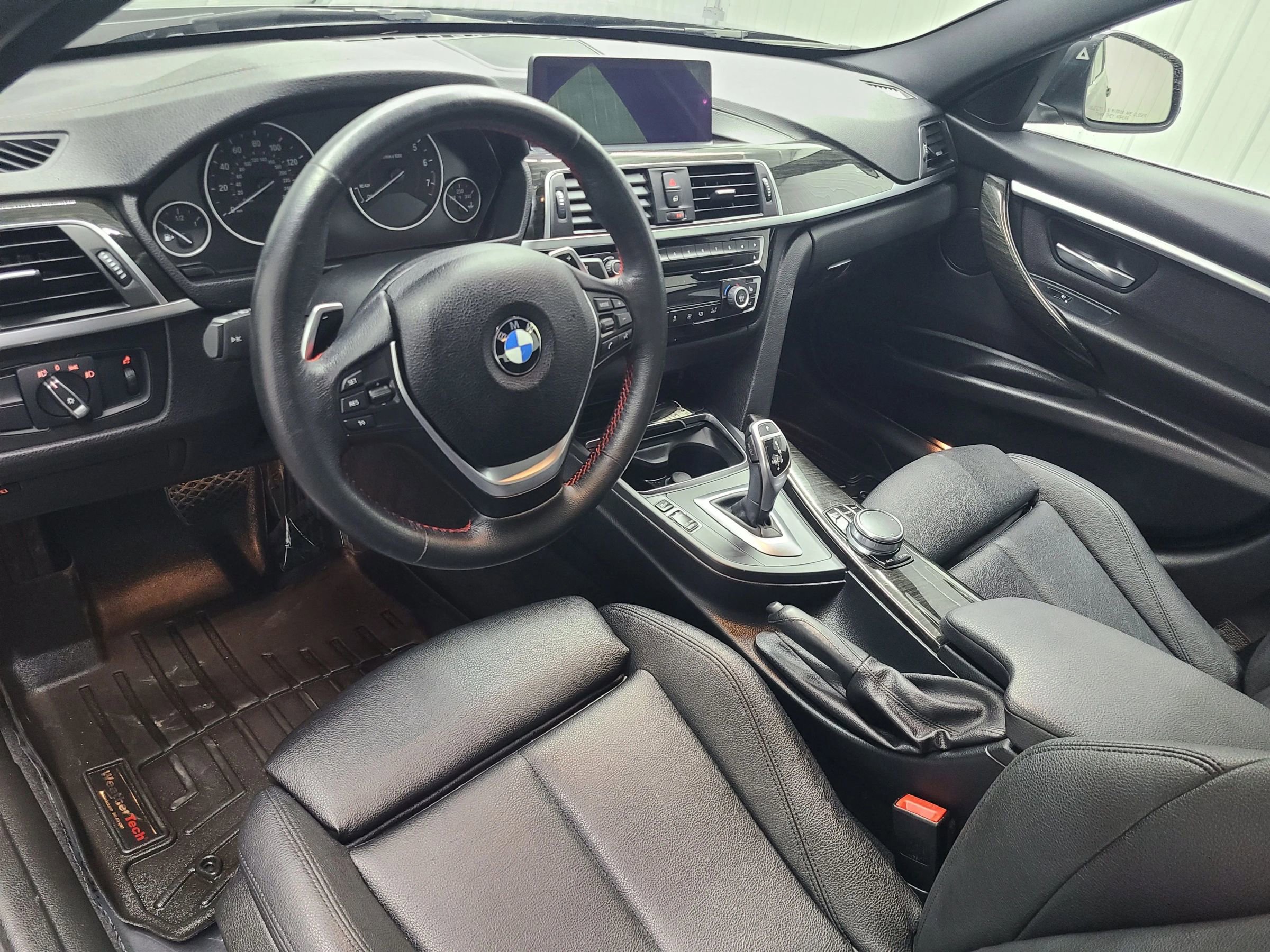 Used 2018 BMW 330i xDrive Sedan w/ Convenience Package image 24