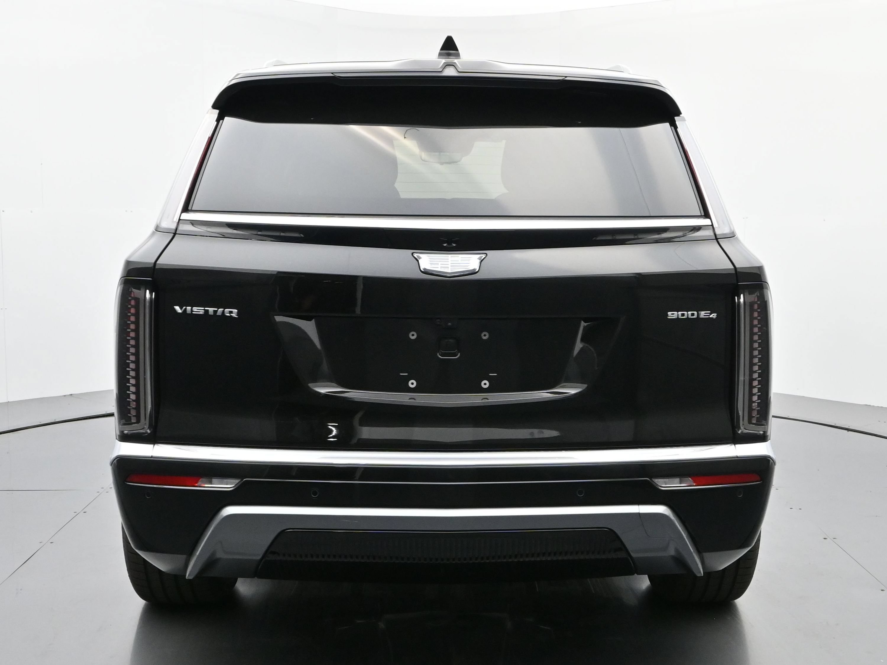 New 2026 Cadillac Vistiq Premium Luxury w/ LPO, Floor Liner Package AWD/4WD image 4