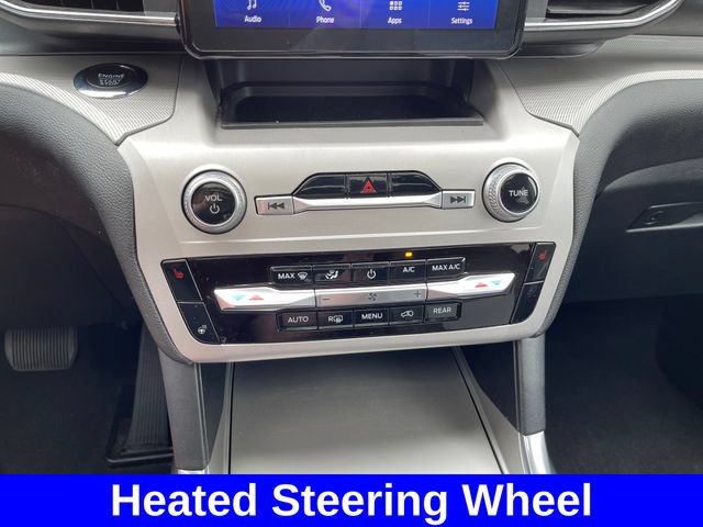 Used 2023 Ford Explorer XLT w/ Equipment Group 202A AWD/4WD image 18