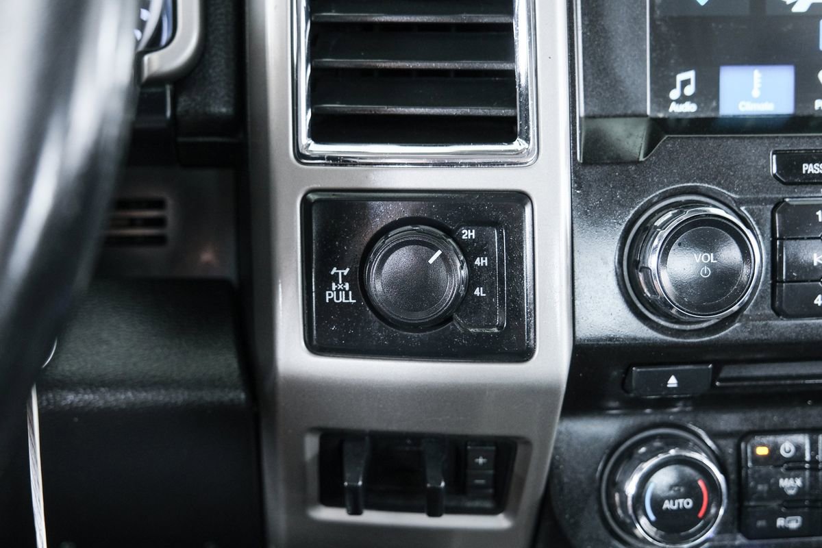 Used 2018 Ford F250 Lariat w/ Chrome Package image 51