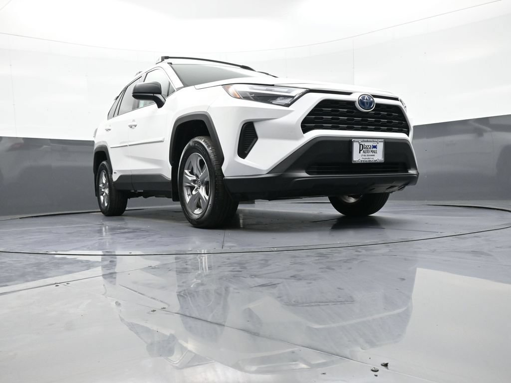 Certified 2024 Toyota RAV4 LE AWD/4WD image 27