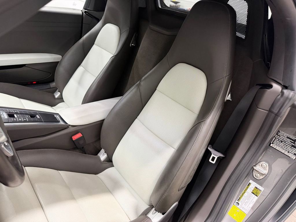 Used 2016 Porsche Boxster S RWD image 5
