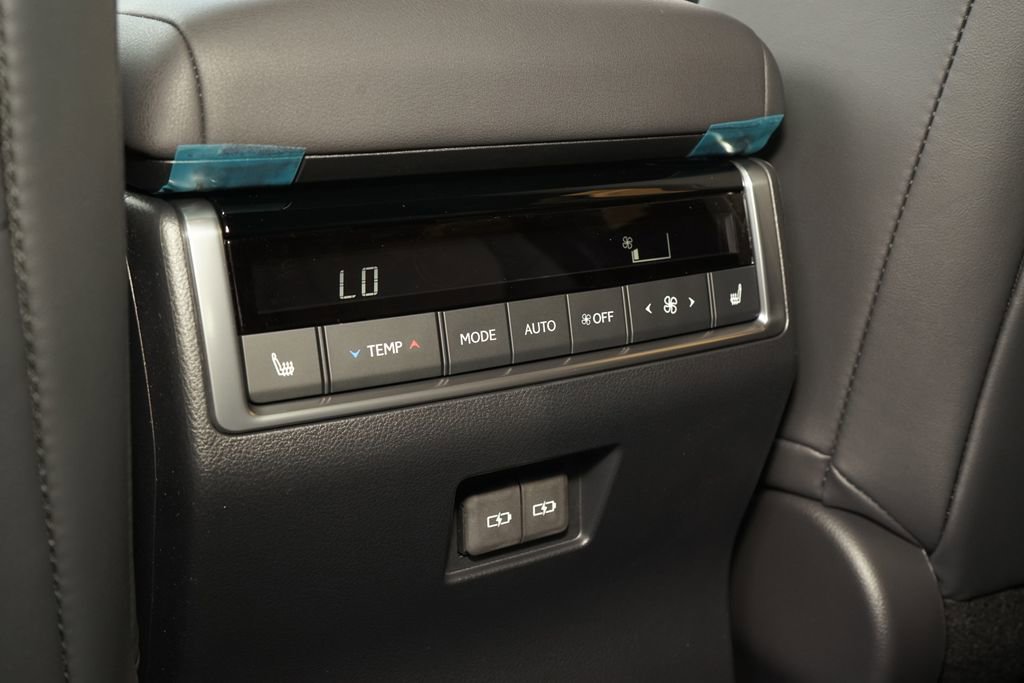 Used 2026 Lexus GX 550 image 20