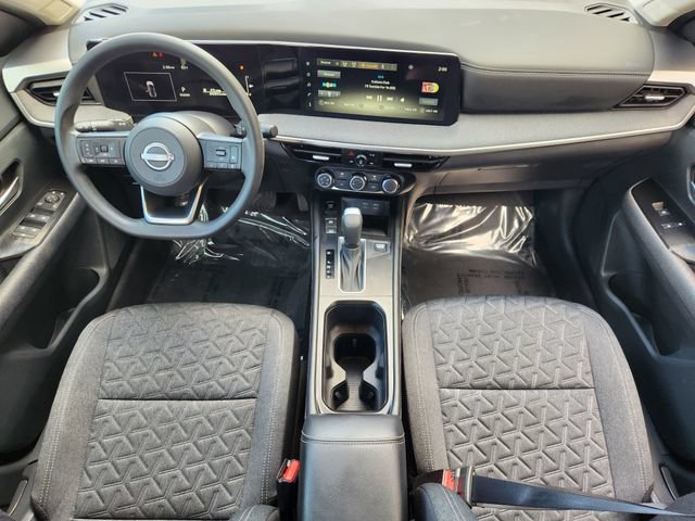 Used 2025 Nissan Kicks SV AWD/4WD image 26