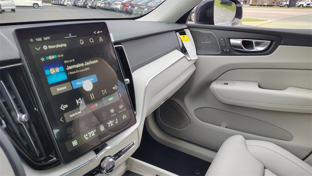 New 2026 Volvo XC60 B5 Ultra w/ Climate Package image 25