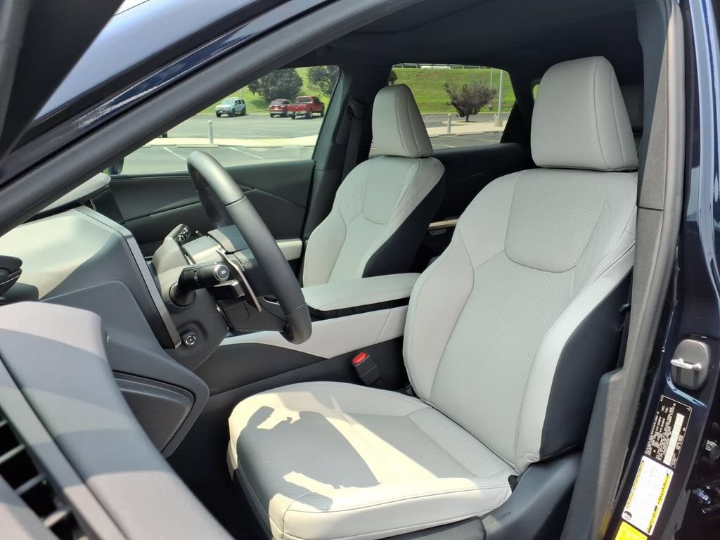 Used 2025 Lexus RX 350h w/ Convenience Package AWD/4WD image 2