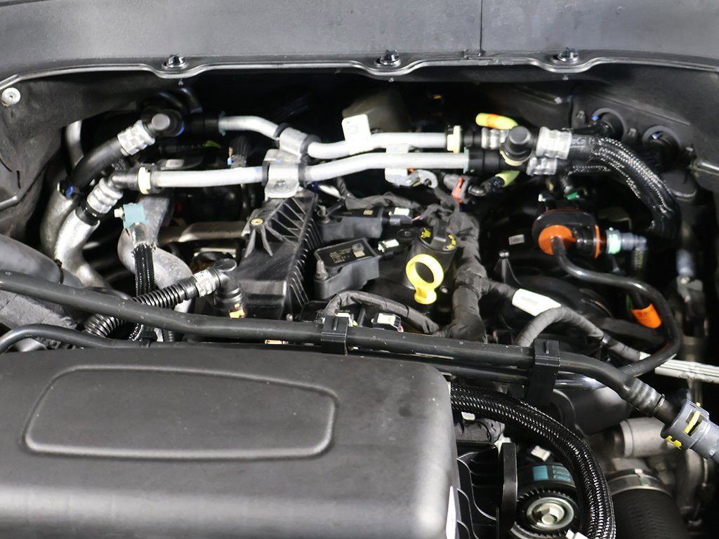 Used 2022 Ford Explorer XLT image 16