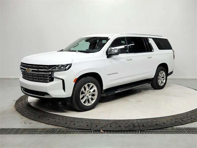 Used 2023 Chevrolet Suburban Premier image 3
