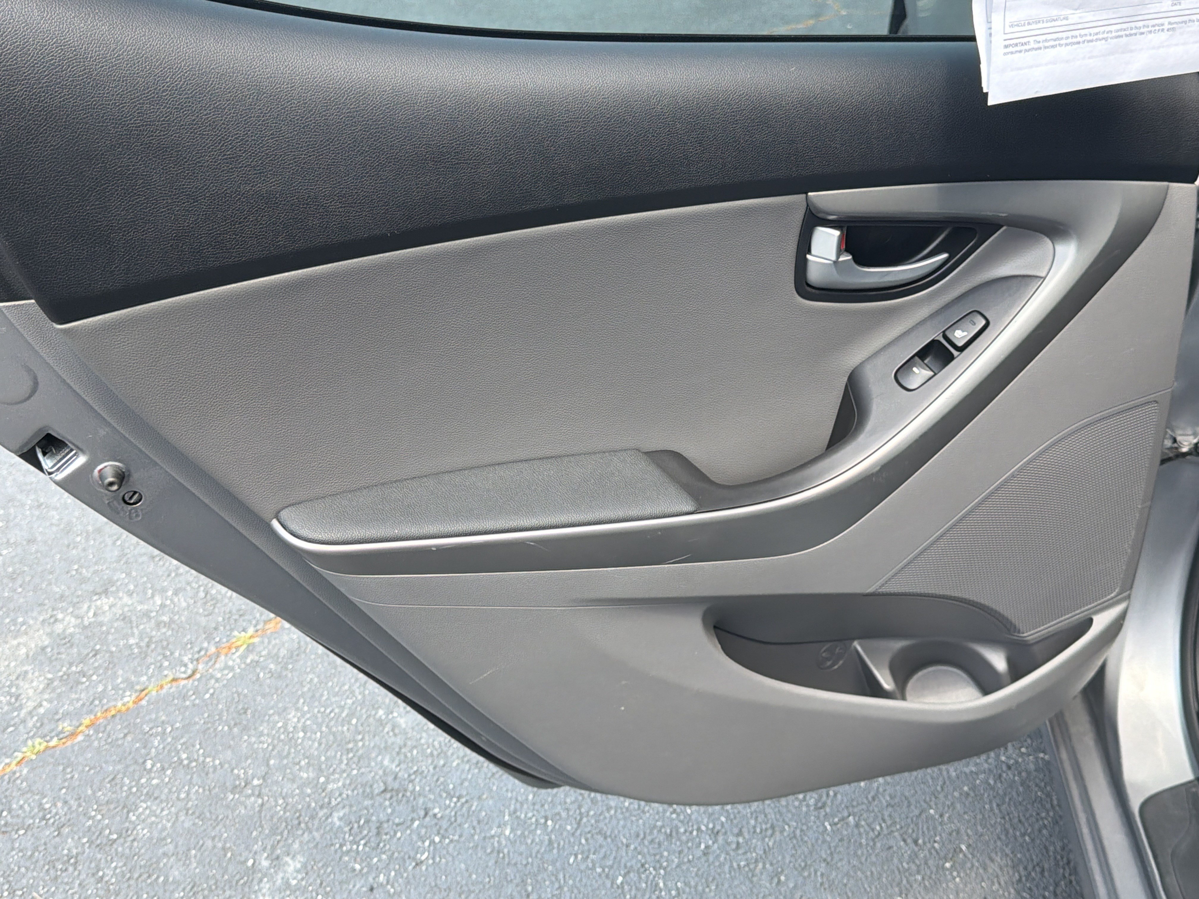 Used 2014 Hyundai Elantra Limited w/ Option Group 03 FWD image 26