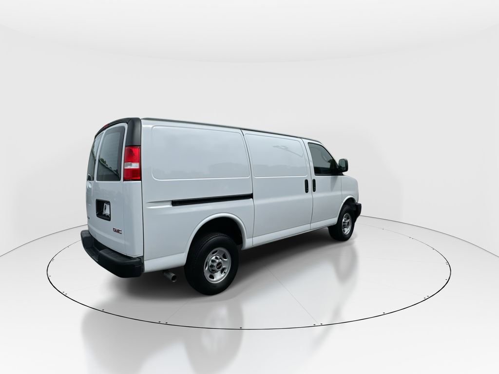 Used 2024 GMC Savana 2500 image 8
