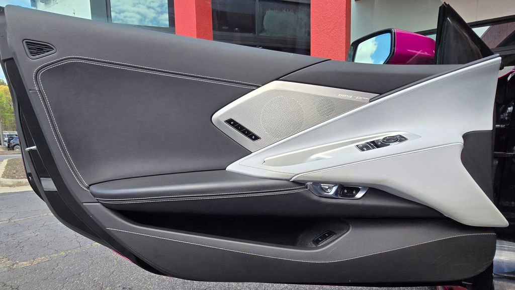 Used 2022 Chevrolet Corvette Stingray Preferred Cpe w/ Z51 Performance Package RWD image 18