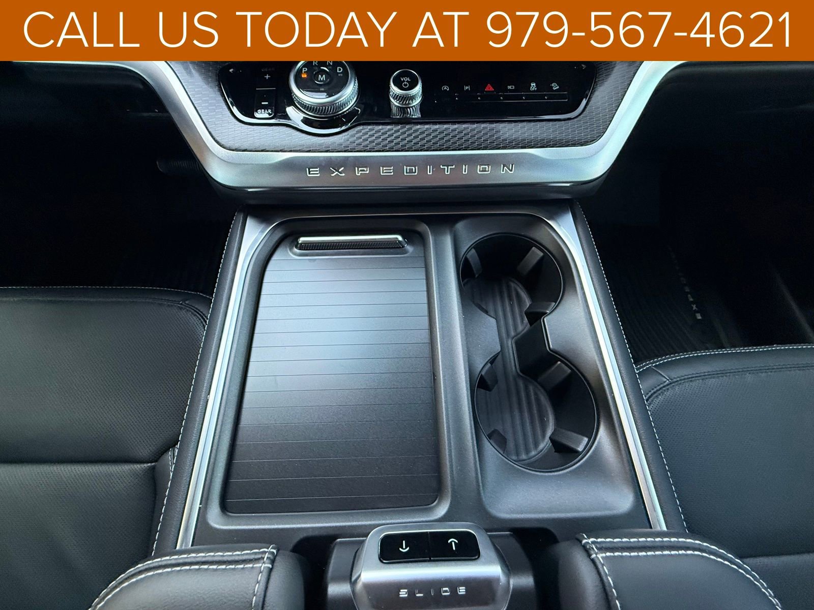 New 2025 Ford Expedition Platinum image 30
