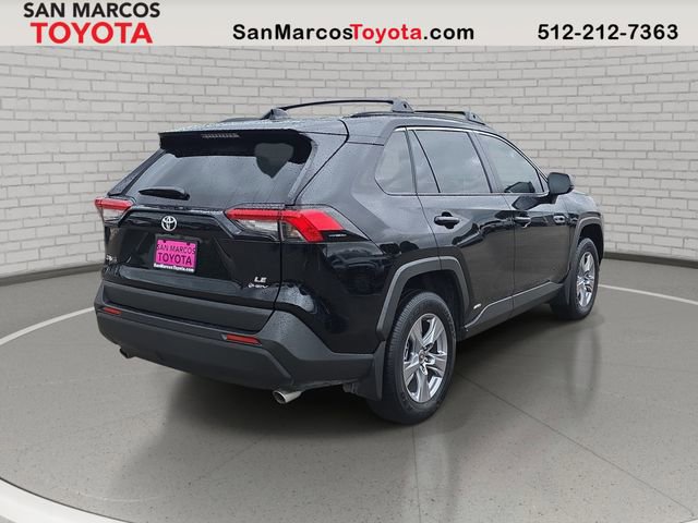 Used 2025 Toyota RAV4 LE image 5