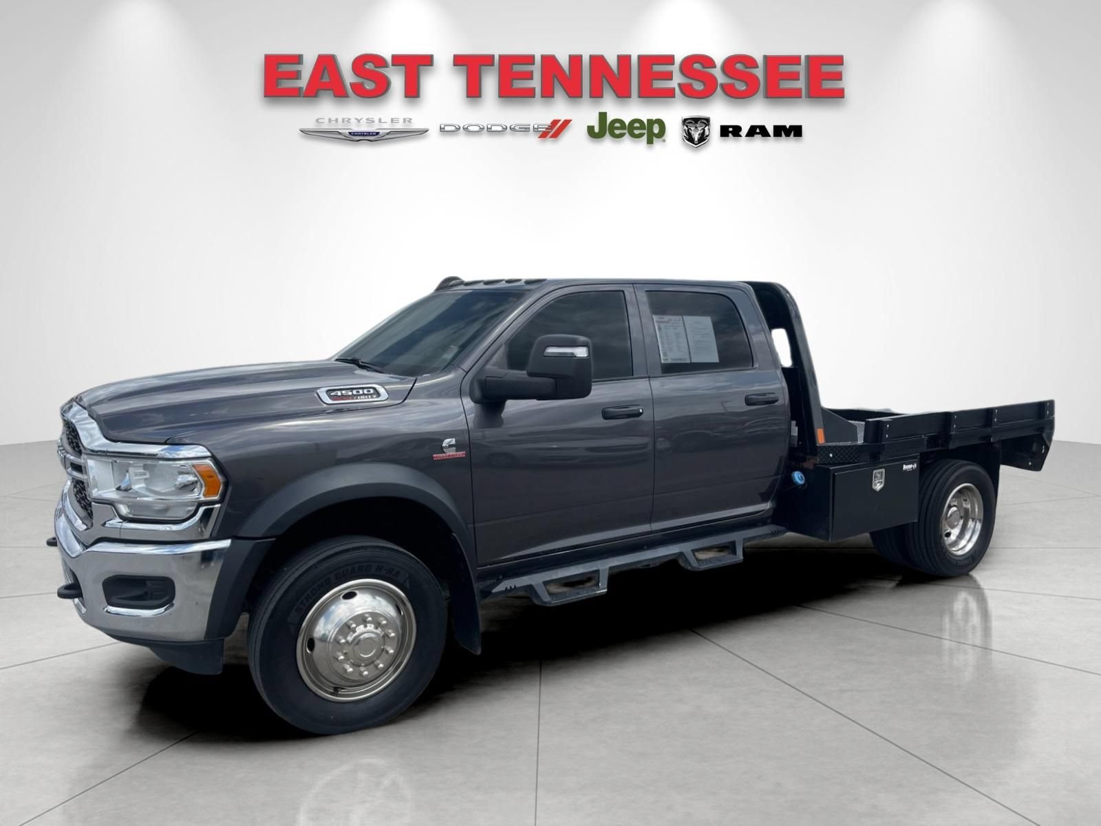 Used 2023 RAM 4500 Tradesman w/ Chrome Appearance Group AWD/4WD image 7