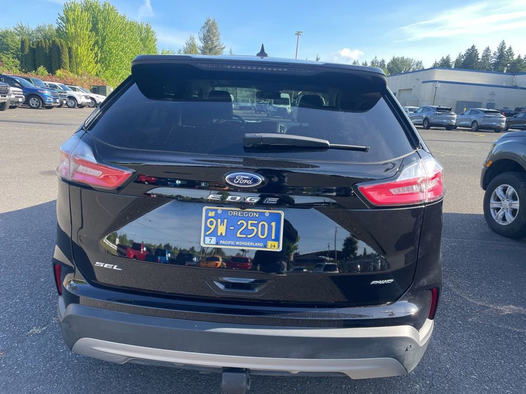 Used 2021 Ford Edge SEL w/ Convenience Package AWD/4WD image 3