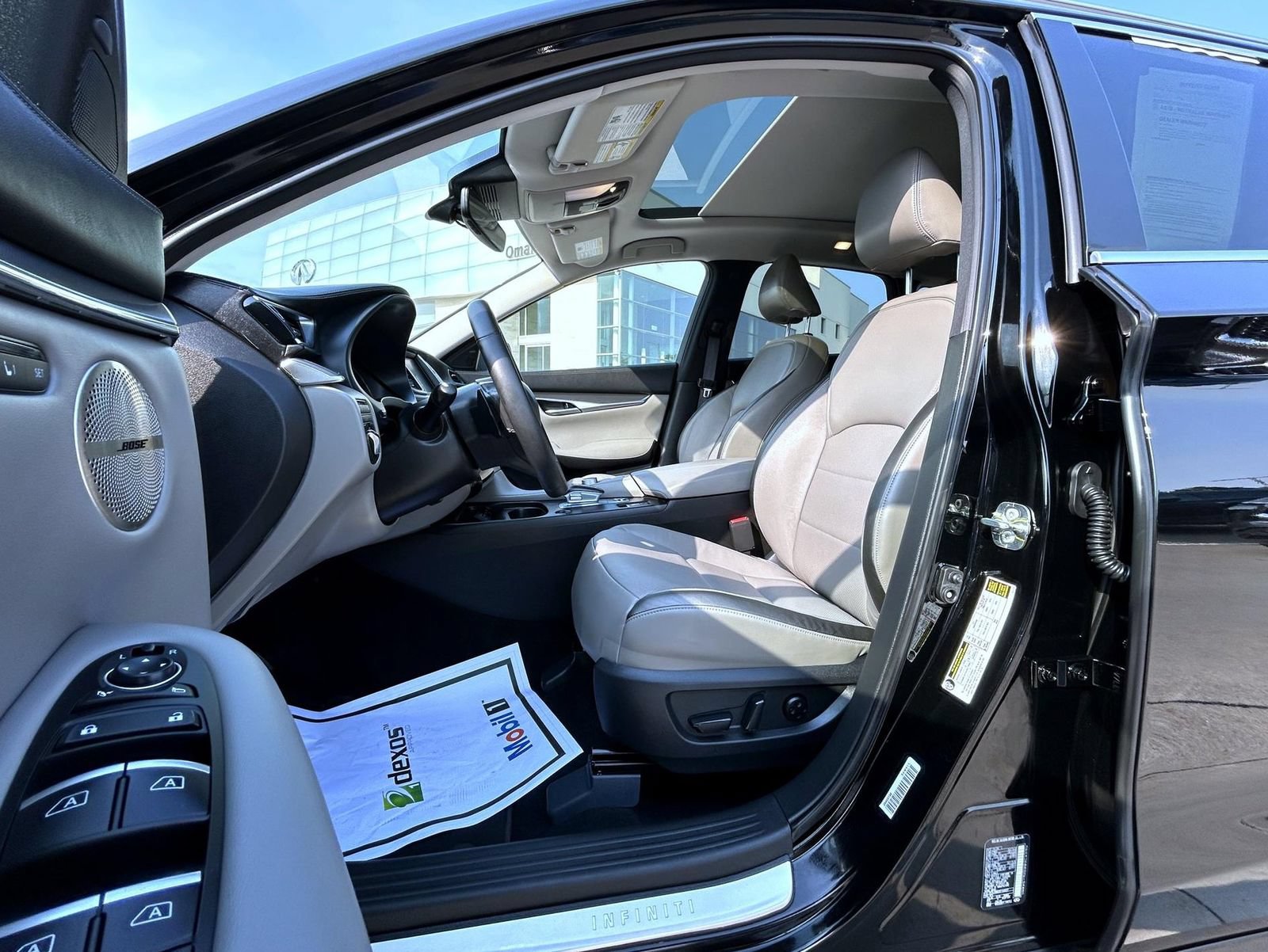 Certified 2025 INFINITI QX50 Luxe AWD/4WD image 10