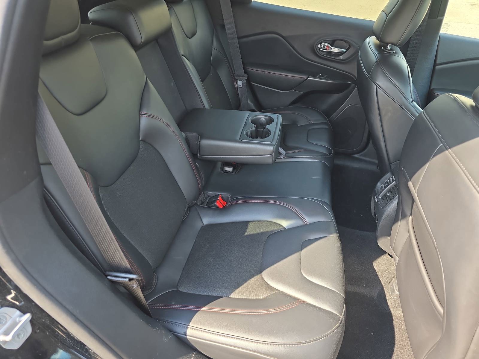 Used 2020 Jeep Cherokee Trailhawk w/ Cold Weather Group image 11