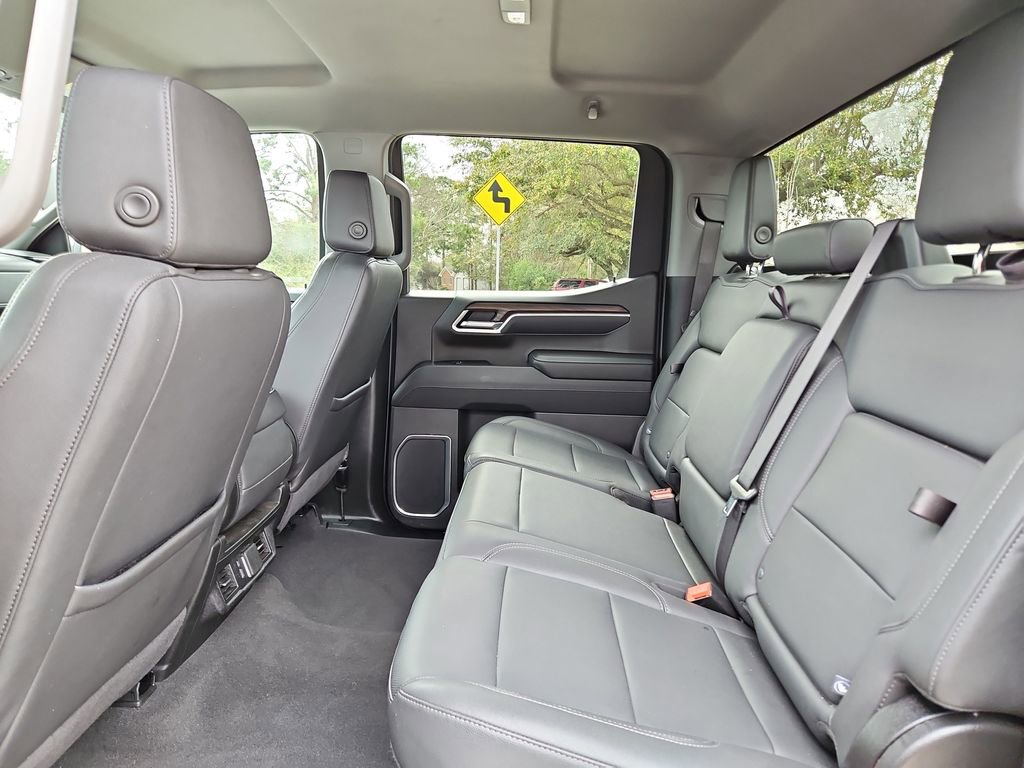 Used 2025 GMC Sierra 1500 SLT image 28
