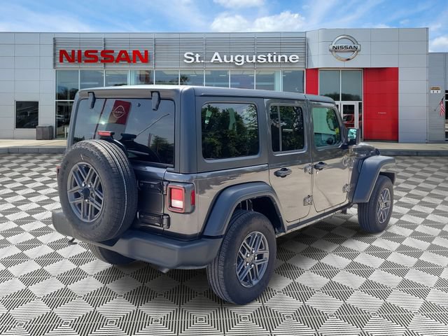 Used 2025 Jeep Wrangler Unlimited Sport AWD/4WD image 2