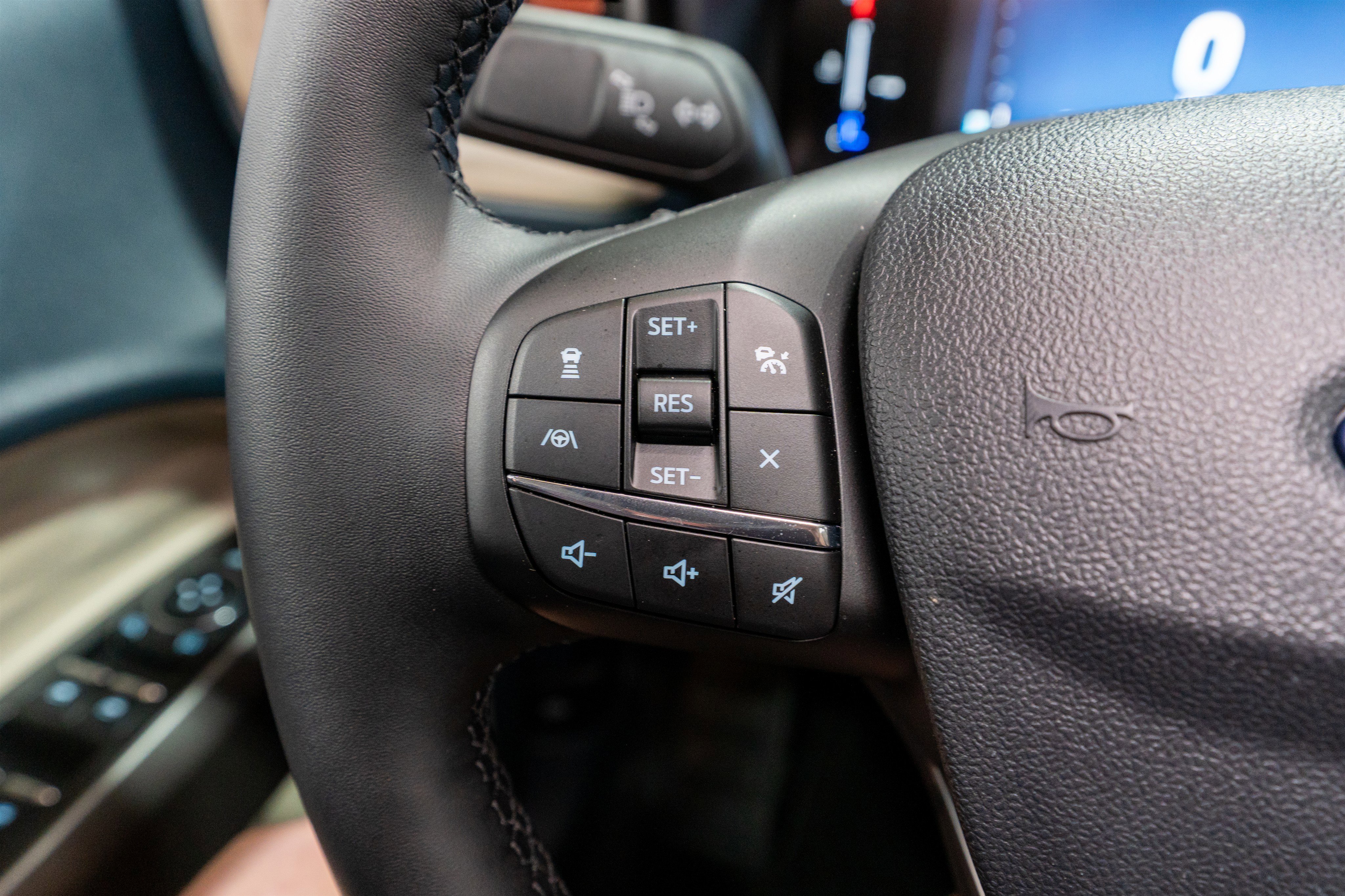 Used 2025 Ford Maverick Lariat w/ 4K Tow Package image 31