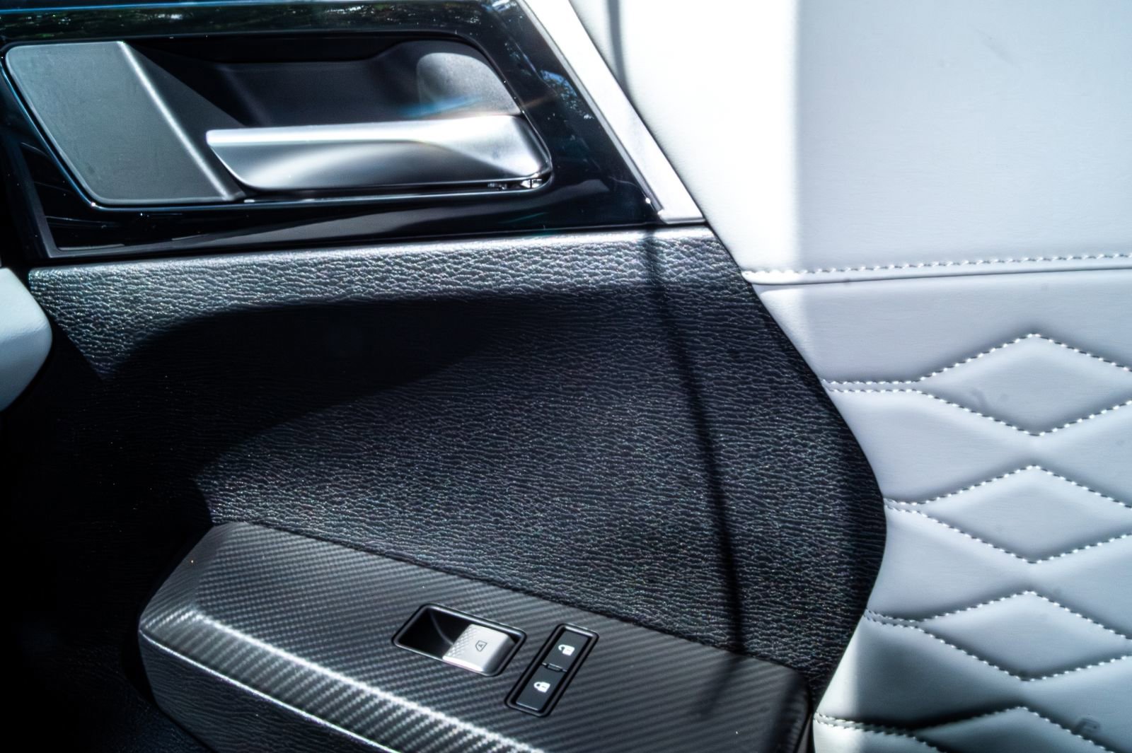 New 2025 Mitsubishi Outlander AWD image 22