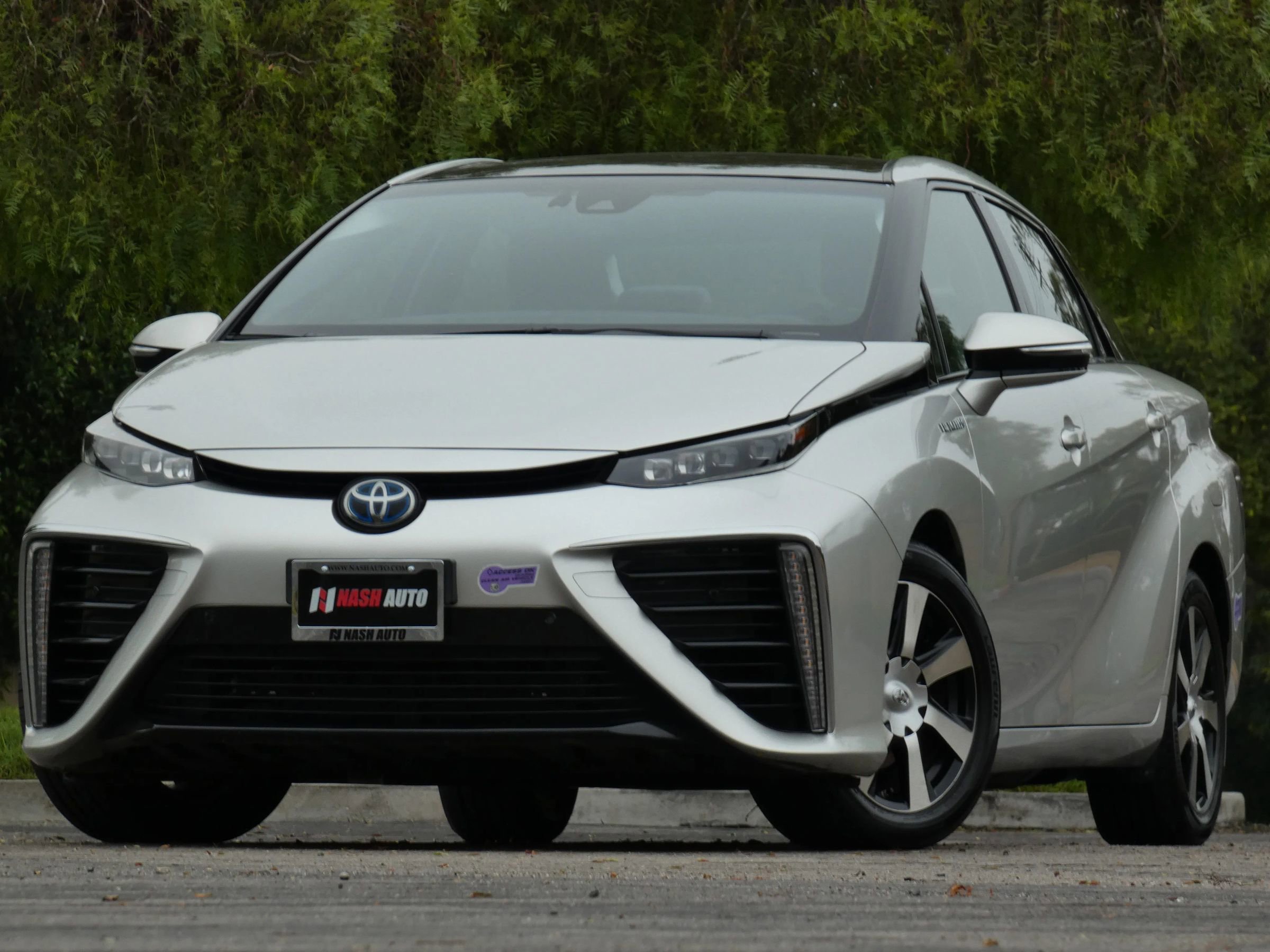 Used 2019 Toyota Mirai image 2